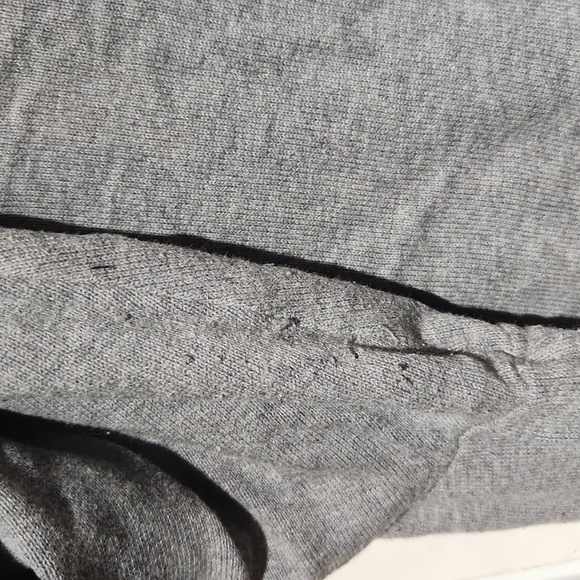 Penguin holiday sweater - Picture 3 of 6